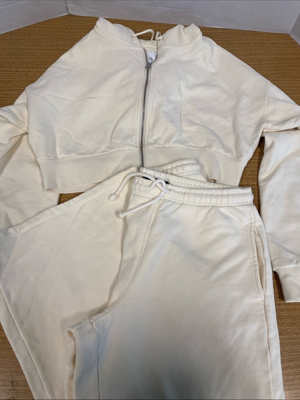 Women’s CSB Cream Wide Bottoms - Cropped Zip Hoodie Set